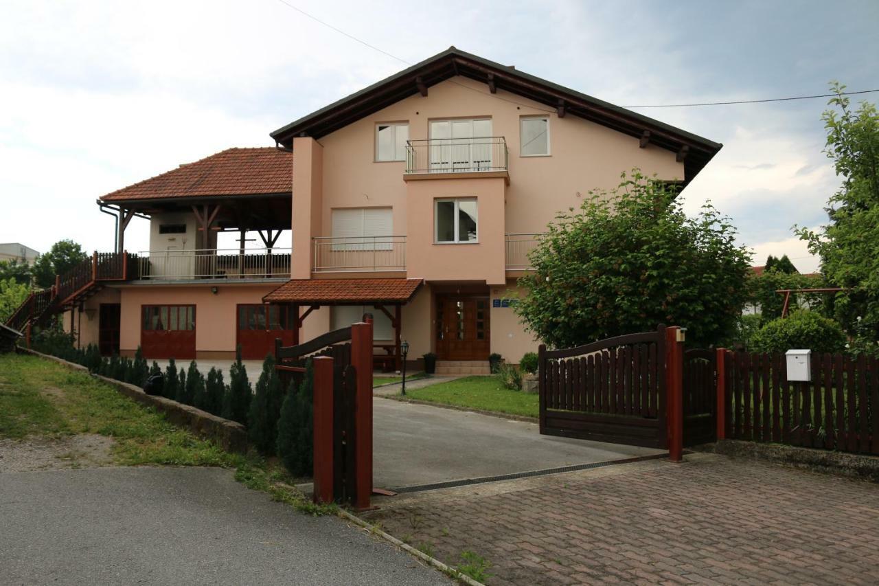 House Bogovic Apartment Karlovac Exterior photo